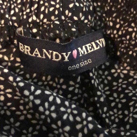 Brandy Melville skirt excellent used condition. - Picture 2 of 4